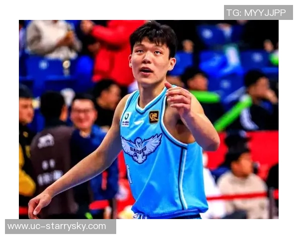 杨瀚森工作室全力以赴每一刻展现对胜利的无限渴望与拼搏精神